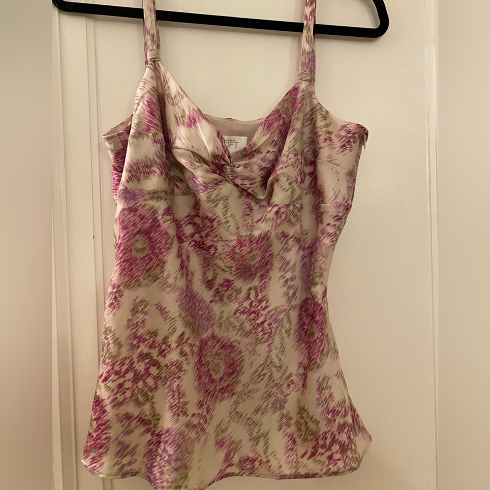 Euc Ann Taylor loft tank. Size 8. Side zipper